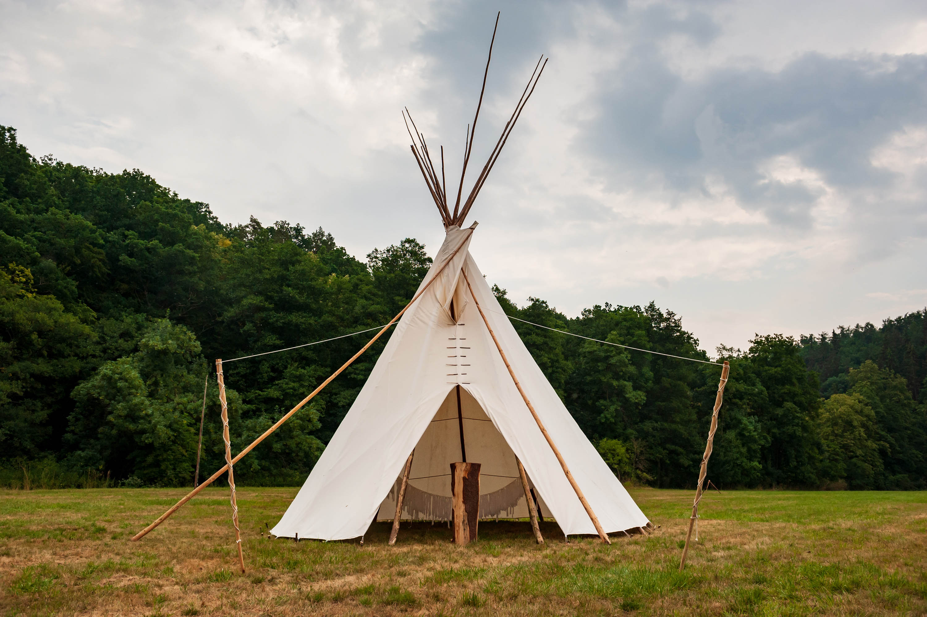 Wie macht man ein Tipi, Stabilisator, Konstruktion, im Garten? AboutDecor