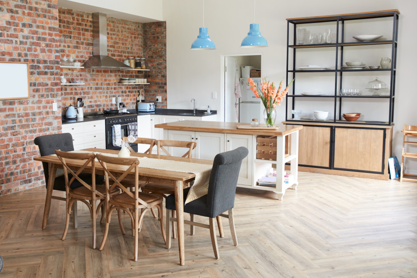 Wie dekoriert man eine kleine Küche in einem Mehrfamilienhaus?