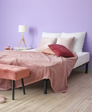 Bett im Hochbett-Stil