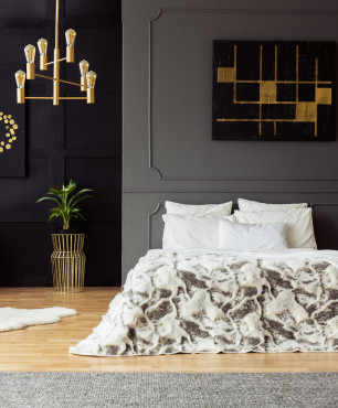 Schlafzimmer im toskanischen und glamourösen Stil
