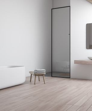 Minimalistisches Badezimmer mit Holzboden